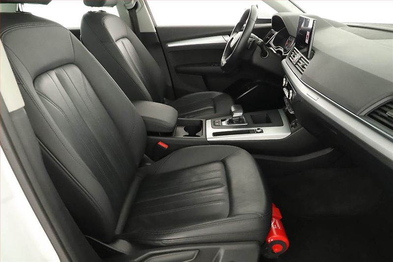 Audi Q5 (2021) 40 TDI - fotka 7 z 20