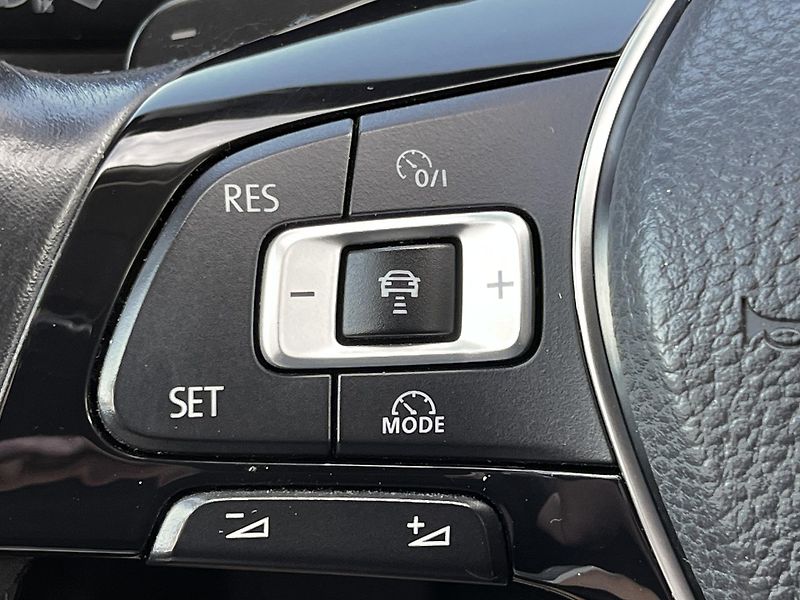 Volkswagen Golf 2.0 TDi 110kw plný servis!  - fotka 21 z 24