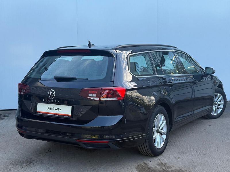 Volkswagen Passat Business 2.0 TDI 110 kW DSG Va - fotka 2 z 22