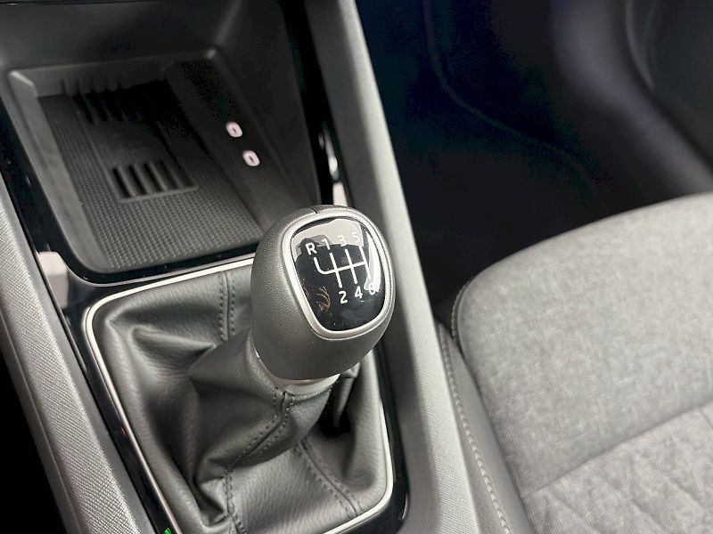 Škoda Octavia (2025) Combi 1.5TSI 110kW SportLine - fotka 27 z 34