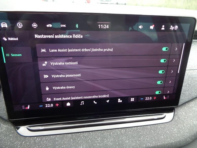 Škoda Octavia 1.5 TSI e-TEC DSG TOP SELECTIO - fotka 18 z 29