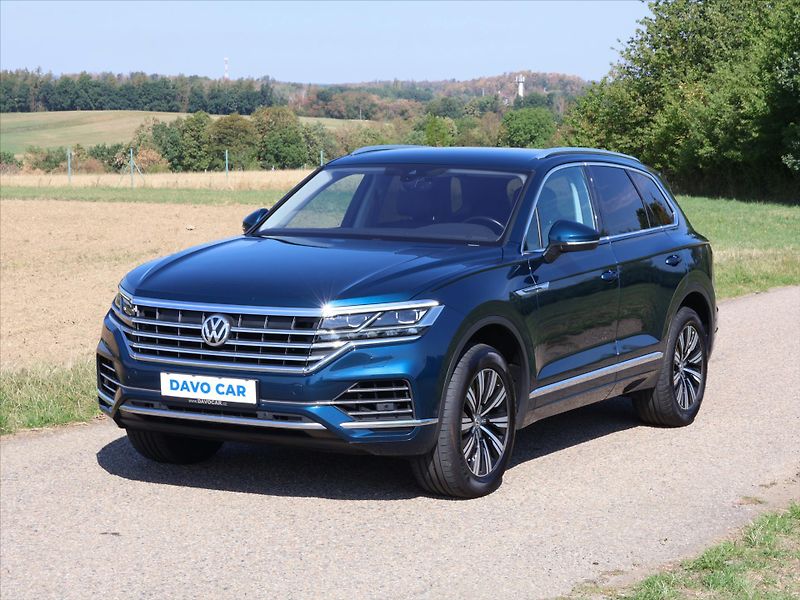 Volkswagen Touareg 3,0 TDI 210kW 4M LED DPH CZ - fotka 3 z 28