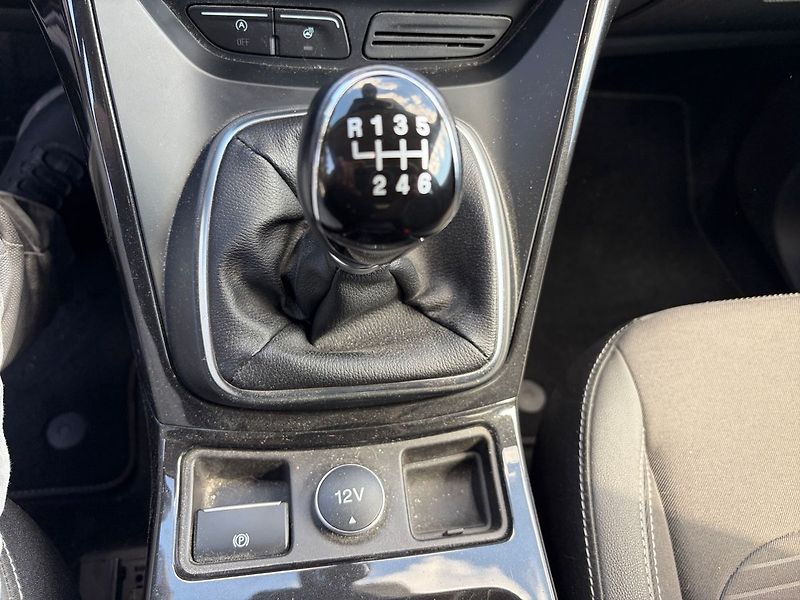 Ford Kuga CZ AWD Titanium man. ZÁRUKA od - fotka 13 z 19