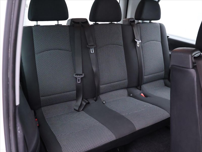 Mercedes-Benz Vito 2,2 110 CDI Long Klima 9-Míst - fotka 13 z 25