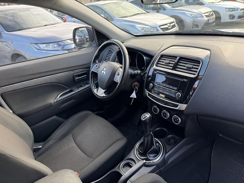 Mitsubishi ASX 1,6MIVEC INVITE+ - fotka 10 z 20