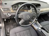 Mercedes-Benz Třídy E (2010) 1.8CGi E200, AT, bixen, šíbr - náhled 13