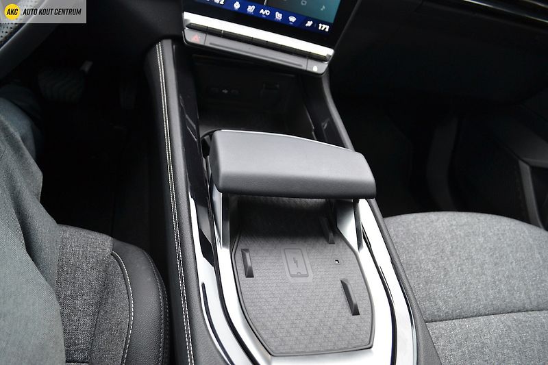 Renault Austral TECHNO MHEV 160 AUTO - fotka 20 z 51