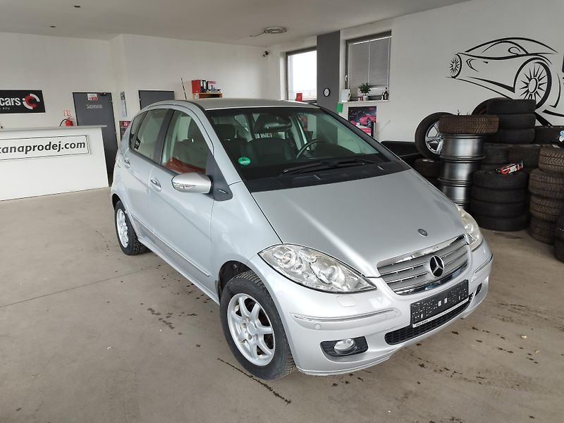 Mercedes-Benz Třídy A (2008) 1,5i 70KW,AUTOMAT,XEN,ALU,KŮŽE - fotka 4 z 19