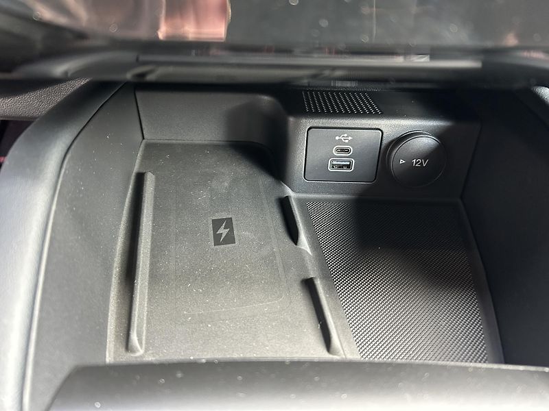 Ford Kuga 1,5 EcoBoost 110kW ST-LINE X - fotka 34 z 36