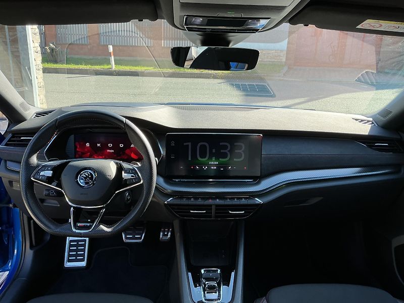 Škoda Octavia (2023) RS Combi 2,0TSI DSG - fotka 9 z 32