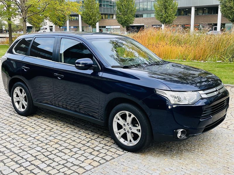 Mitsubishi Outlander 2.0i MANUÁL 1.MAJITEL TAŽNÉ - fotka 11 z 44