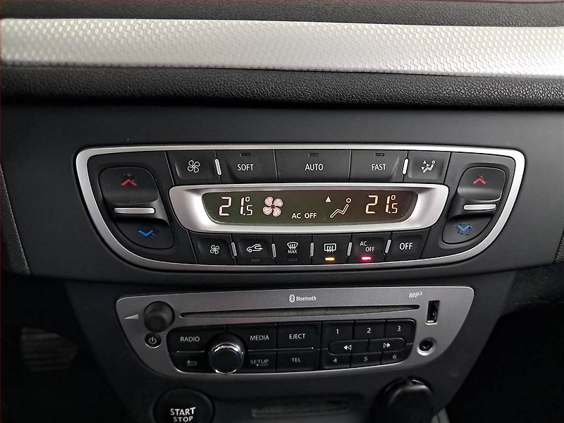 Renault Mégane (2013) 1.6 dCi, Tempomat - fotka 16 z 19