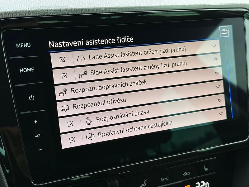 Volkswagen Passat 2.0TDI 110kW DSG IQ Weba Tažné - fotka 10 z 16