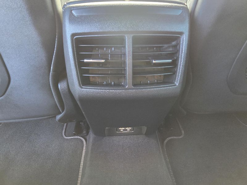 Peugeot 508 (2024) SW PHEV 1.6PT 225 GT EAT8 - fotka 14 z 38