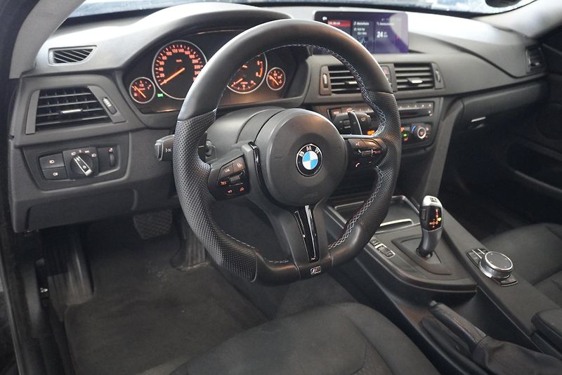 BMW Řada 4 2,0 GRAN COUPÉ AUT. - fotka 12 z 28