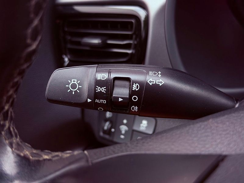 Kia Rio 1.2 MPi Exclusive, Serviska - fotka 23 z 26