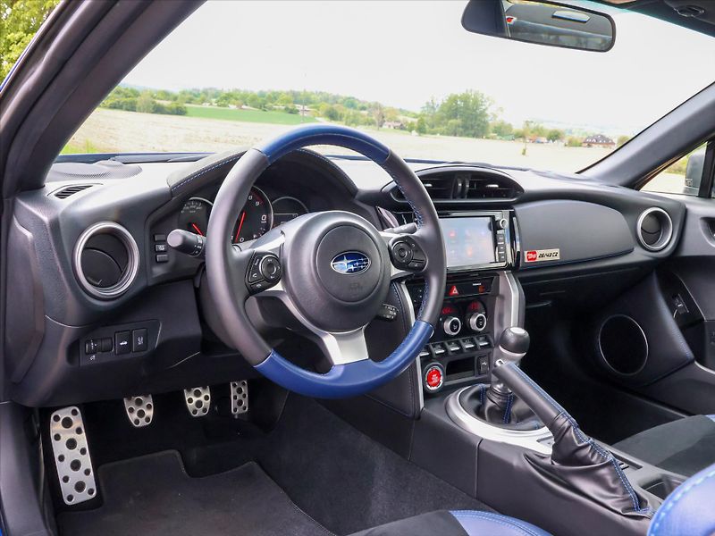 Subaru BRZ 2,0 147kW Final Edition 26/43 - fotka 31 z 42