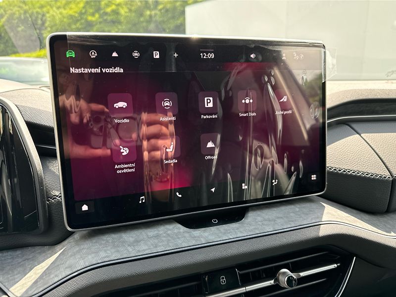 Škoda Kodiaq Exclusive Selection 2,0 TDI 14 - fotka 25 z 25