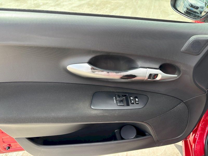 Toyota Auris (2010) - fotka 18 z 24