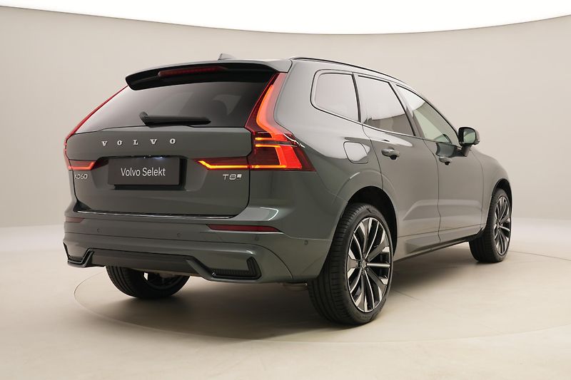 Volvo XC60 T8 AWD RECHARGE DARK ULTRA CZ - fotka 13 z 59