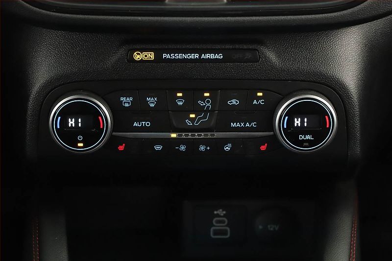 Ford Kuga (2022) ST-Line 1.5 EcoBoost - fotka 18 z 20