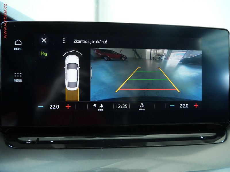 Škoda Octavia (2021) 2.0TDi, DSG, navi, LED - fotka 21 z 24