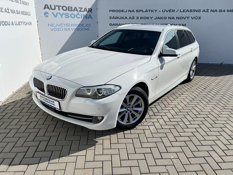 BMW Řada 5 (2012) 520d 135kW F11! ČR! - fotka 8 z 30