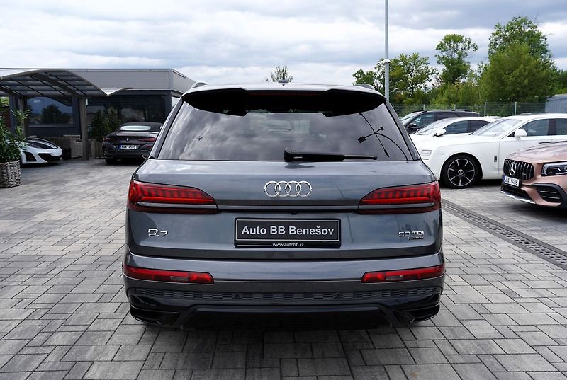 Audi Q7 50 TDI/Q/360/22/Sline/DPH - fotka 5 z 48