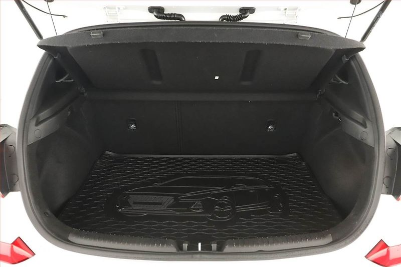 Hyundai i30 (2019) 1.4 CVVT, Tempomat - fotka 10 z 15