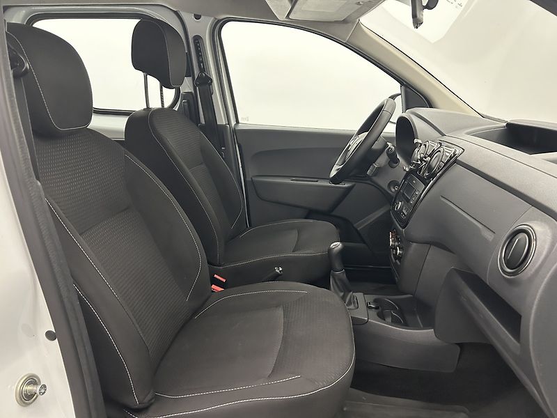 Dacia Dokker 1.6 TCe Arctica - fotka 17 z 23
