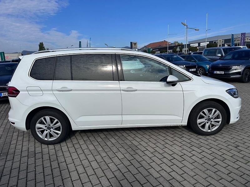 Volkswagen Touran 2.0 TDI 110kW DSG Highline - fotka 3 z 21