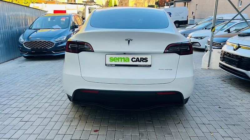 Tesla Model Y (2022) LR AWD Berlin Záruka SoH 93,4% - fotka 6 z 57