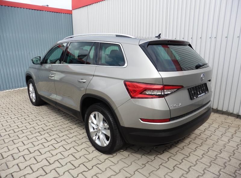 Škoda Kodiaq 2.0 TSi Style+ DSG 4x4 - fotka 4 z 19