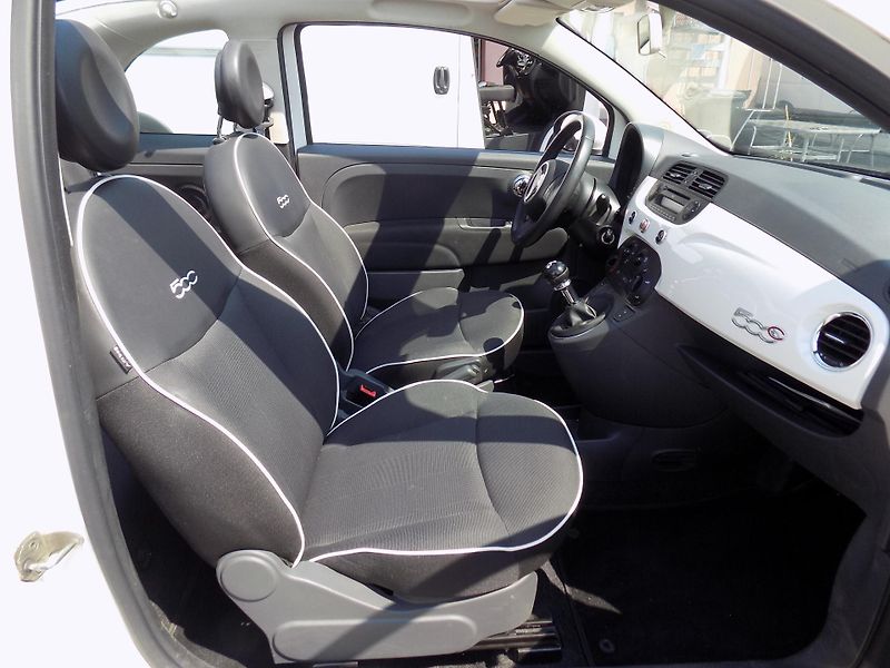 Fiat 500C 1,2I 51 KW CABRIO LOUNGE - fotka 24 z 37