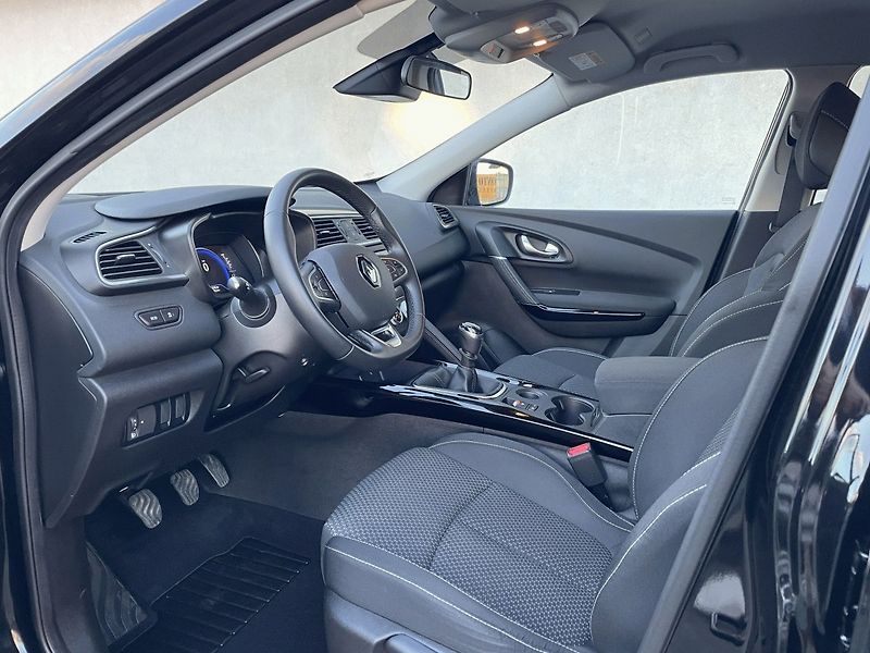 Renault Kadjar (2022) ZEN Energy 1,3TCe 140k - fotka 20 z 23