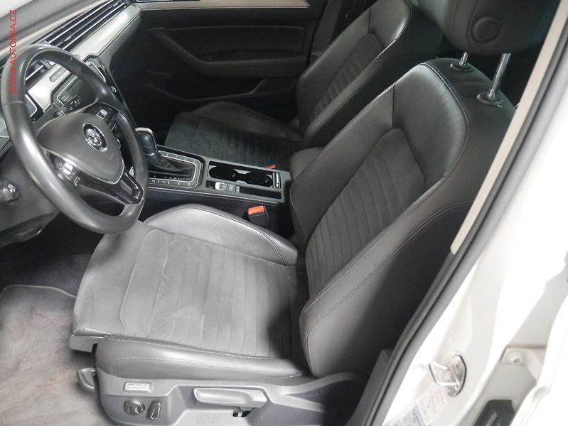 Volkswagen Passat (2015) 1.4TSI, AT, navi, LED - fotka 8 z 28