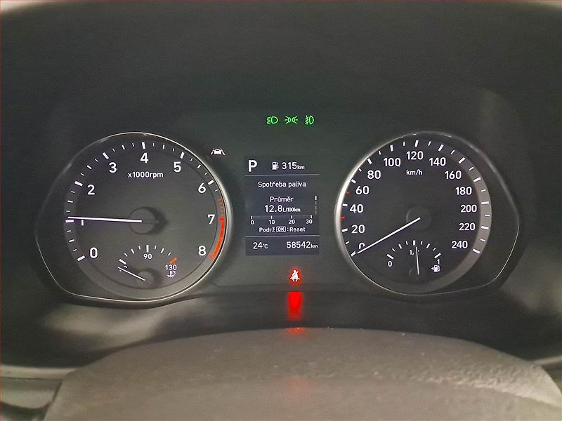 Hyundai i30 (2023) Smart 1.0 T-GDI - fotka 11 z 19