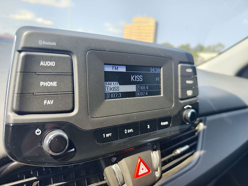 Hyundai i30 1.0 T-GDI/88kW Start Plus - fotka 15 z 26