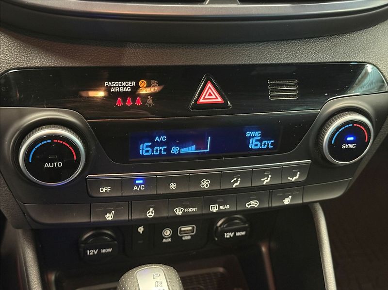 Hyundai Tucson 1,6 T-GDI N LINE STYLE PREMIUM - fotka 15 z 23