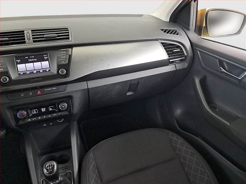 Škoda Fabia (2015) 1.4 TDI, Tempomat - fotka 8 z 15