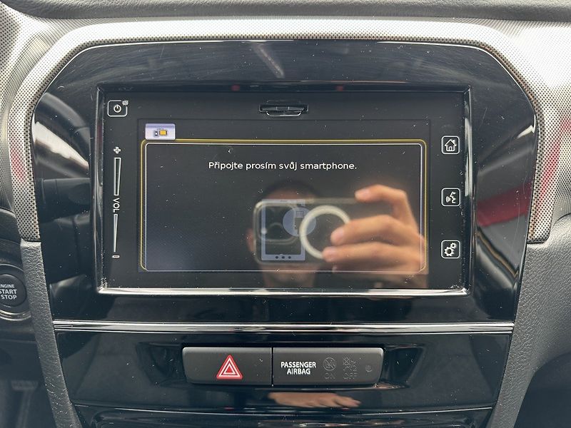 Suzuki Vitara (2020) 1.4i BoosterJet AllGrip LED - fotka 15 z 49