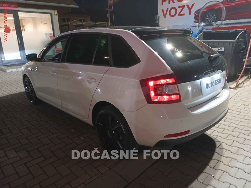 Škoda Rapid (2014) 1.2TSi, ČR, xenon, panorama - fotka 2 z 3