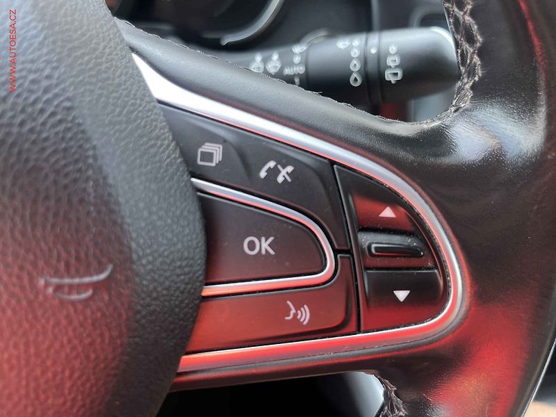 Renault Kadjar (2021) 1.3TCE, 1.maj,ČR, LED, navi - fotka 14 z 15