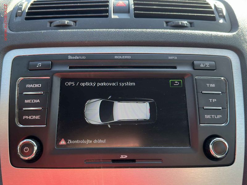 Škoda Octavia (2010) 2.0TDi, DSG, xenon - fotka 15 z 17