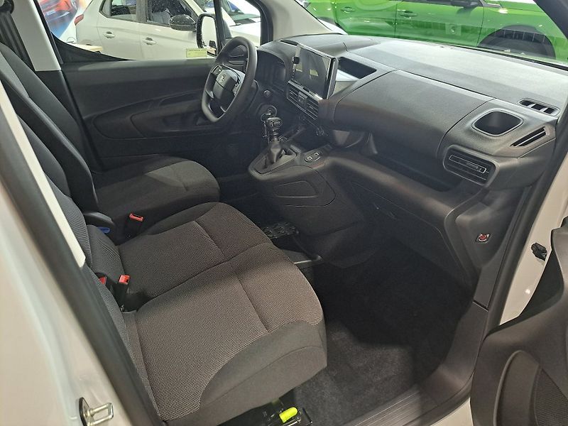 Opel Combo (2026) Van L2 1.5 CDTi 102k MT6 Flexc - fotka 11 z 16