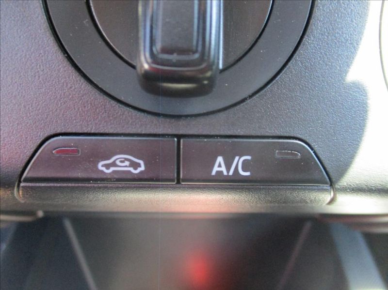 Škoda Fabia 1,0 TSI, klima,servis,DPH,CZ, - fotka 15 z 27