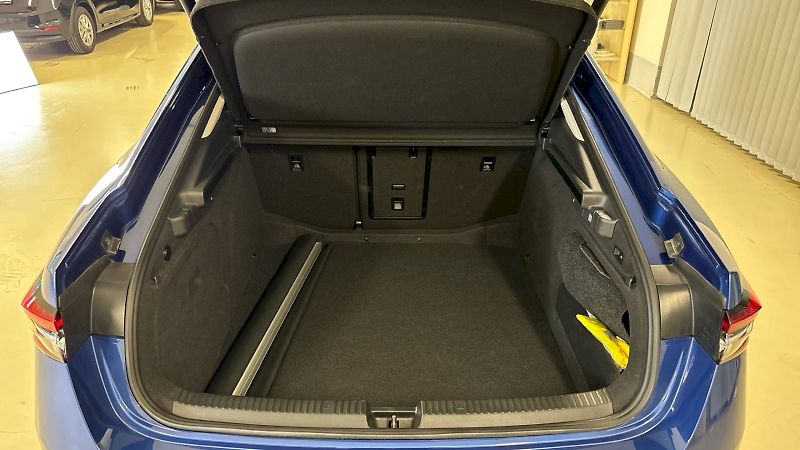 Škoda Superb (2024) Laurin&Klement 2.0 TDI 142kW 4 - fotka 15 z 35
