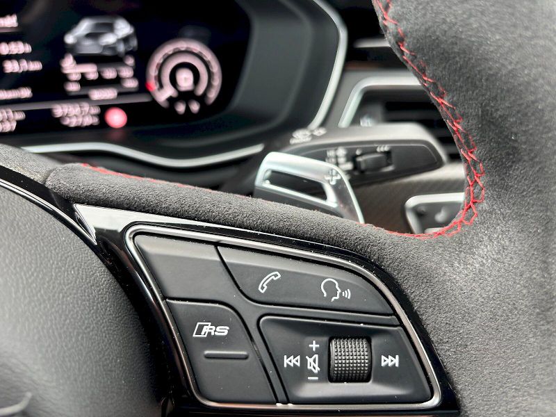 Audi RS 5 (2025) Sportback 2.9 TFSI 346kW Quatt - fotka 13 z 35