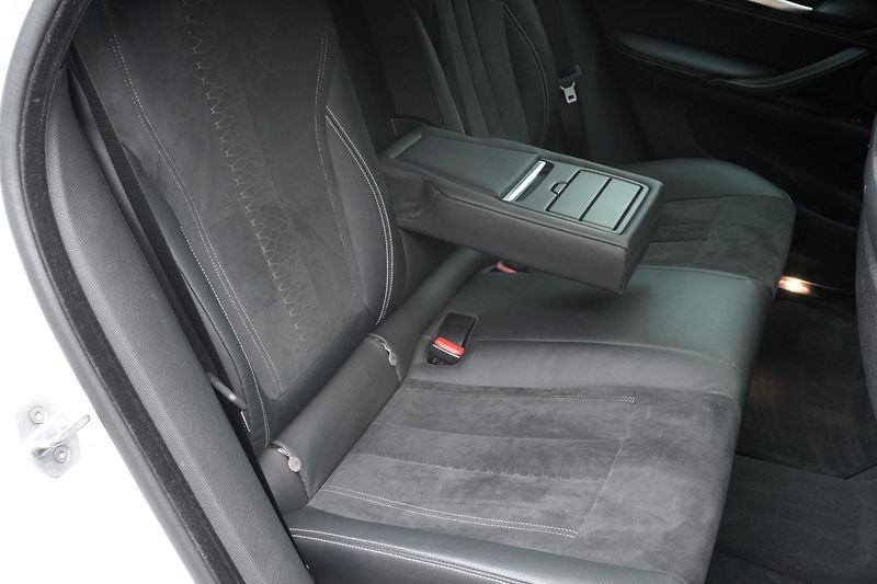 BMW X6 30d, ČR, Tažné, Harman, ACC - fotka 42 z 44