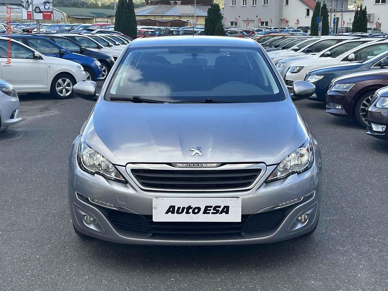 Peugeot 308 (2015) 1.2 PT, 1.maj,ČR, Access - fotka 2 z 15